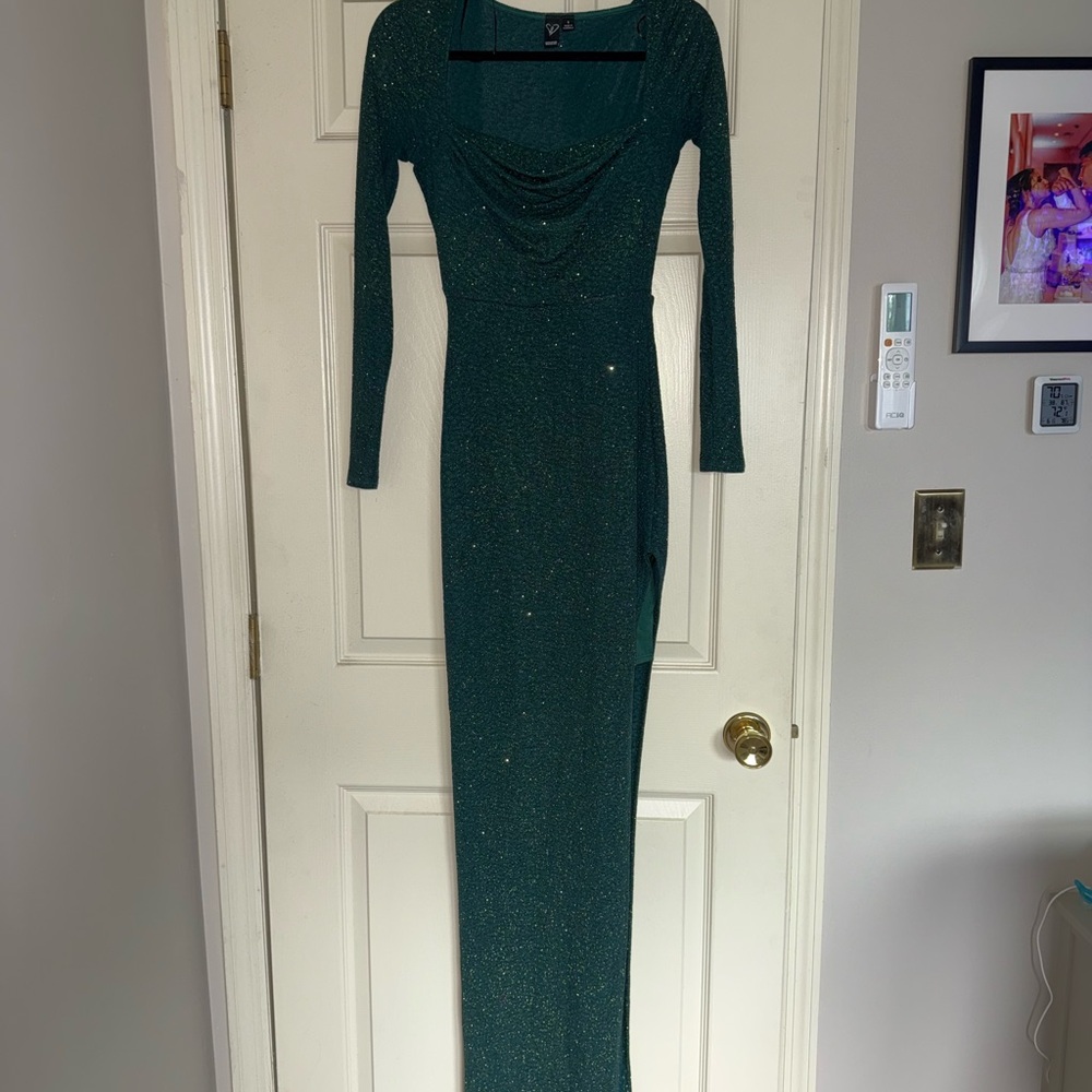 Windsor Glittering Emerald Long Sleeve Dress